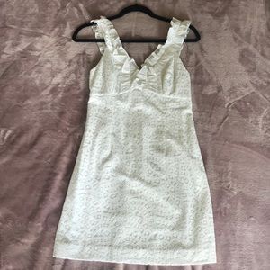 SOLD! Lilly Pulitzer phoebe ruffle neckline dress